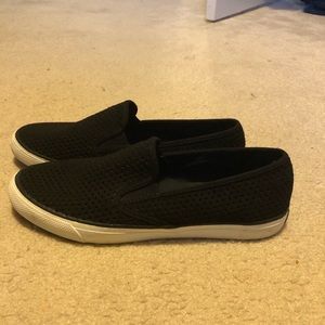 Sperry slip on shoes